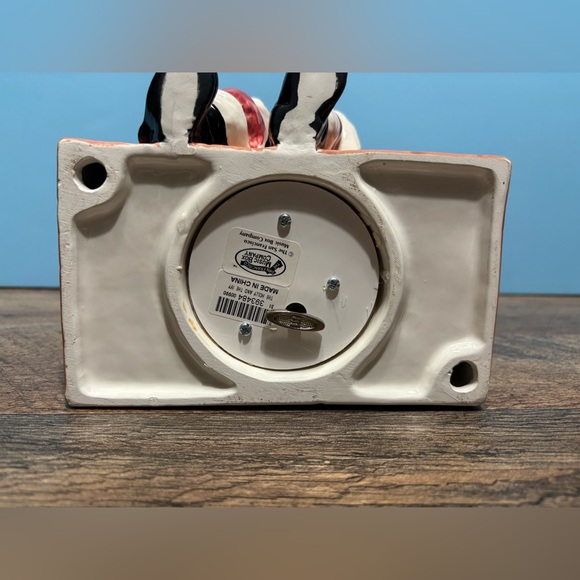 San Francisco Music Box Co The Holly and the Ivy Santa Cats Fireplace  393484 - Picture 5 of 8